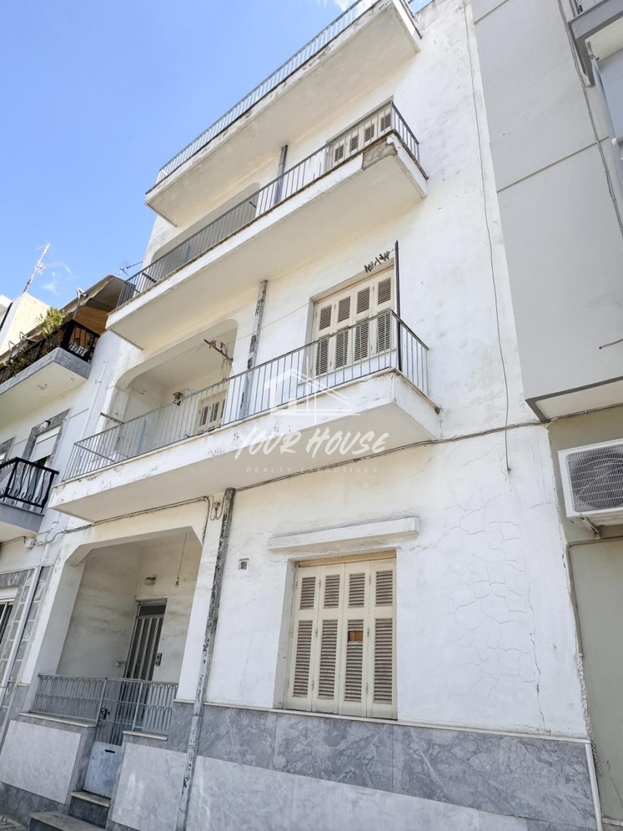 (For Sale) Residential Building || Piraias/Piraeus - 225 Sq.m, 225.000€ 